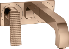 Смеситель для раковины настенный AXOR Citterio 220 мм, с панелью - с текстурой, полированное красное золото арт. 39171300